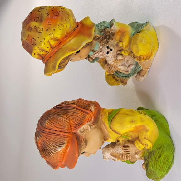 Vintage Boy & Dog , Girl & Cat Figurine 1974 Unversal Statury Corp - Picture 4 of 17